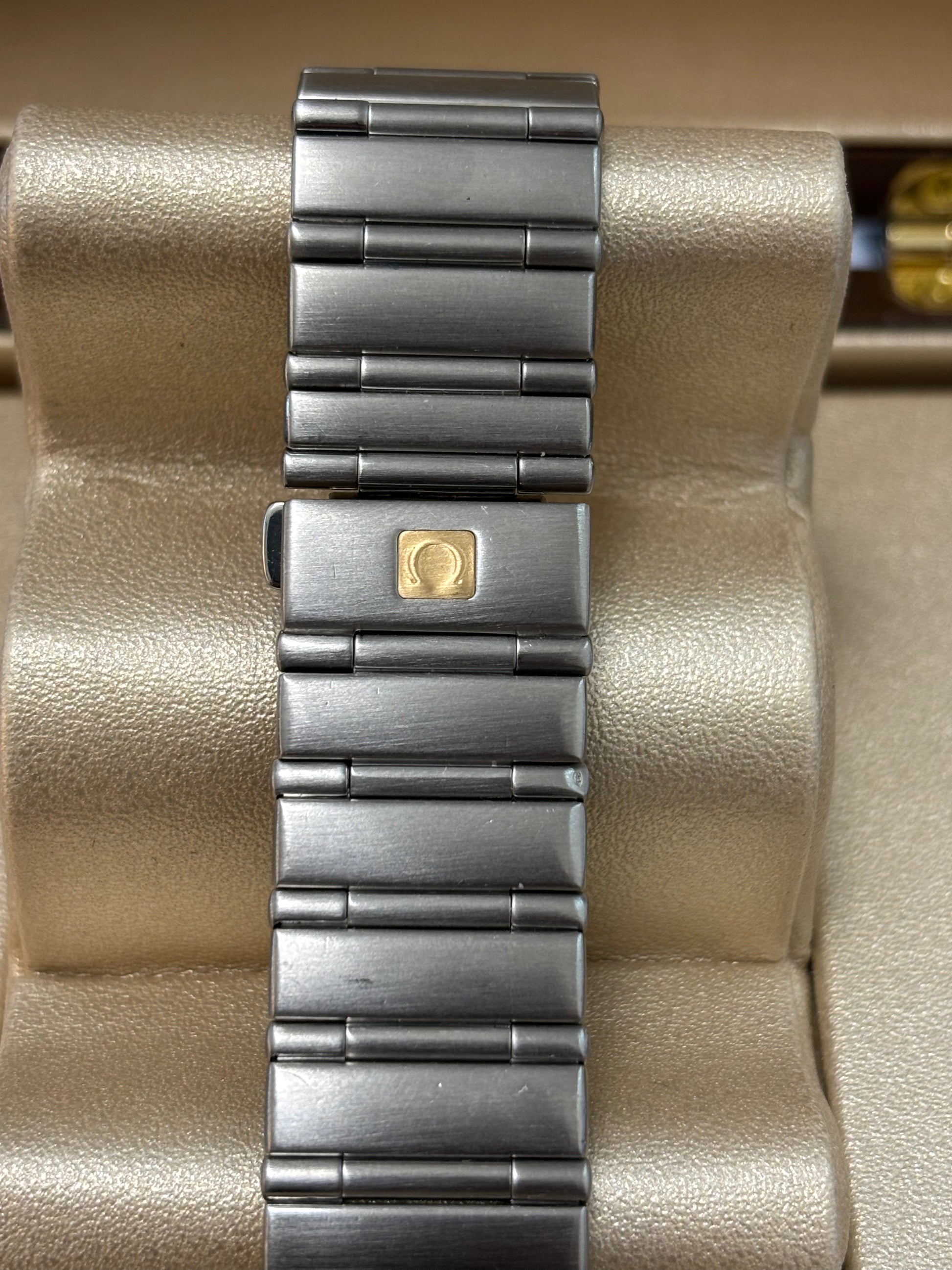 OMEGA CONSTELLATION 1502.4